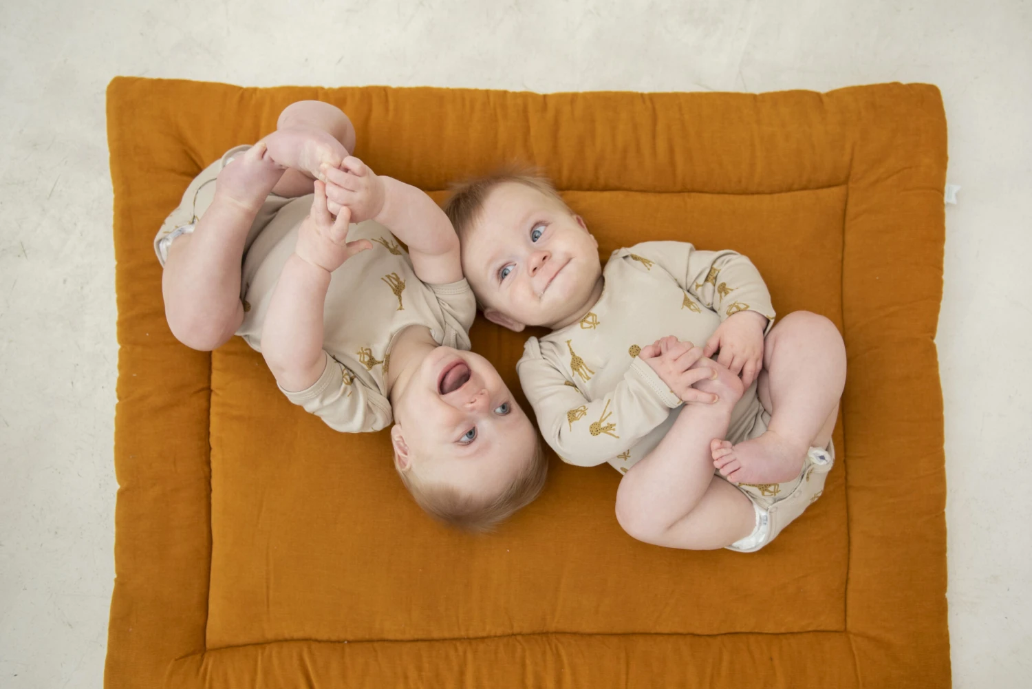 Body Short - Groovy Giraffe 4 Body Short - Groovy Giraffe - Image 2