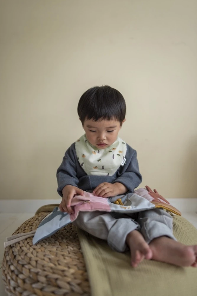 Bandana Bib 3-pack Mix - Friendly Vegetables 4 Bandana Bib 3-pack Mix - Friendly Vegetables - Image 2