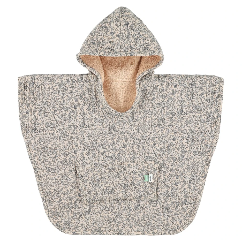 Poncho - Lovely Leaves 3 Poncho - Lovely Leaves